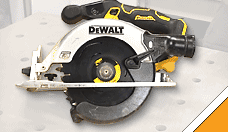DEWALT 6-1/2 inch Circular Saw Icon